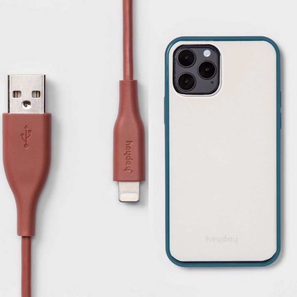 heyday Apple iPhone 12/iPhone 12 Pro Case. heyday USB-A Round Cable